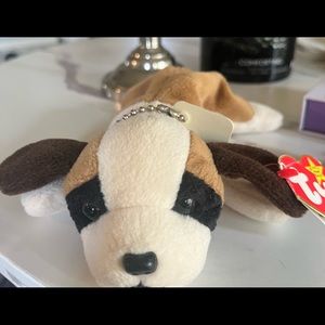 Bennie baby velvet 1995 in great condition